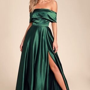 NWT Lulu's Greatest Hits Forrest green satin off the shoulder Dress